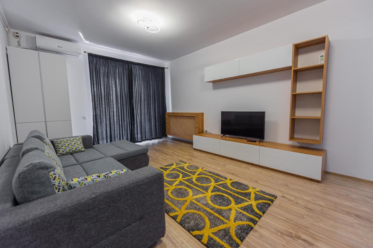 Moonlight Sky Mamaia Apartment Bagian luar foto