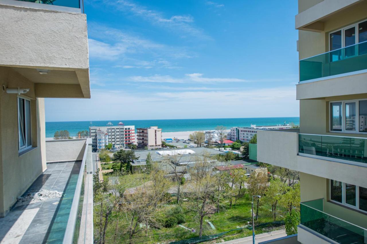 Moonlight Sky Mamaia Apartment Bagian luar foto
